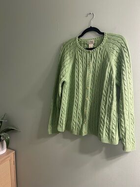 Beautiful vintage L.l. Bean lime green cotton cotton up sweater cardigan cable